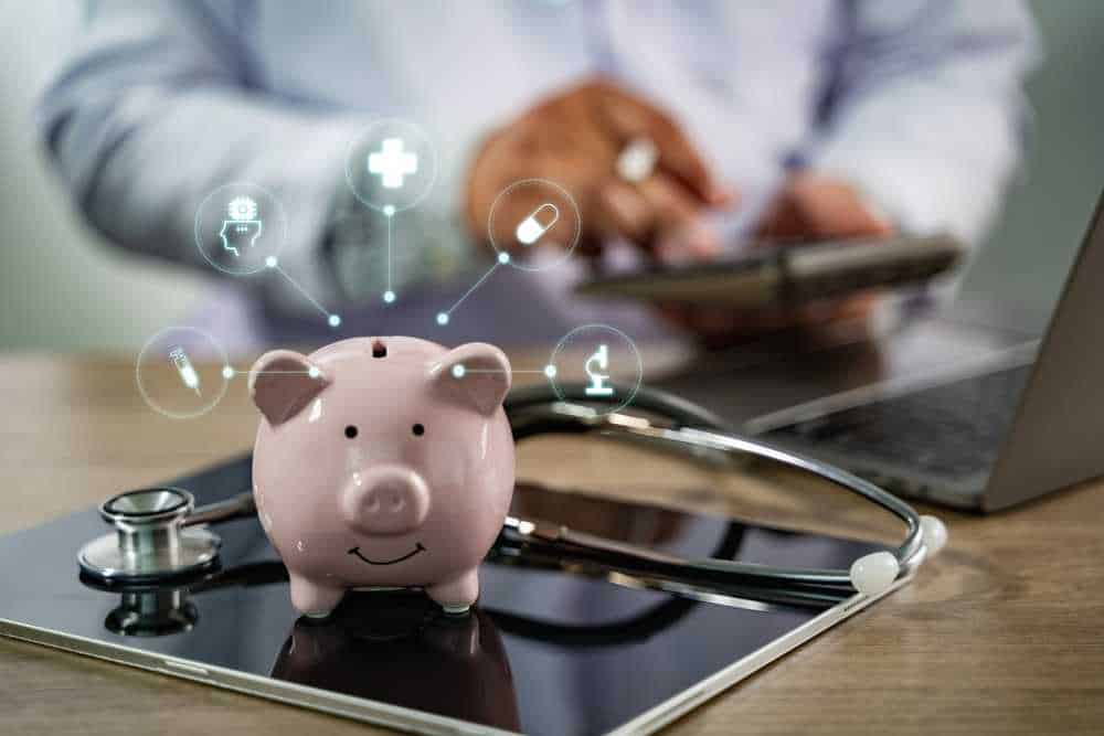 ผู้ประกอบการวางแผนงบลงทุนสำหรับซื้อเครื่องมือในคลินิก